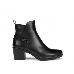 BOTIN CORREA PASADOR NEGRO